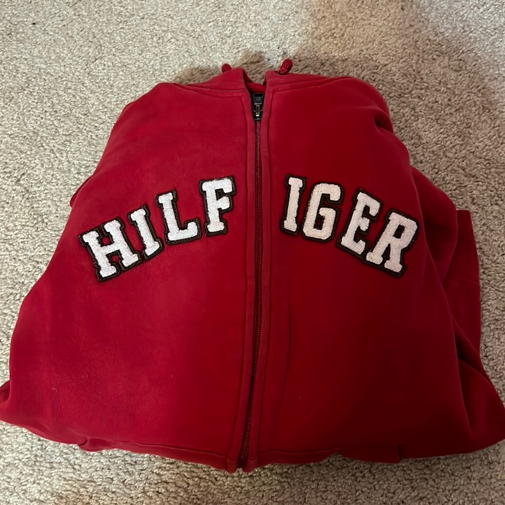 Tommy zip up